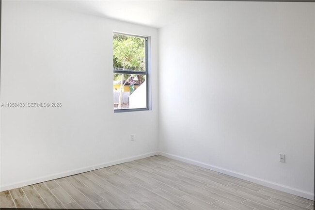 Building Photo - 1221 NW 45th St