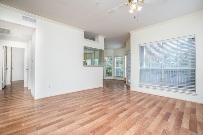 Building Photo - 1330 Old Spanish Trl