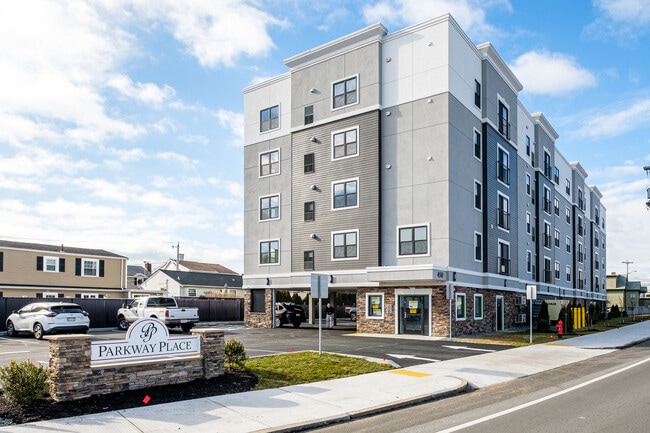 Building Photo - 450 American Legion Hwy