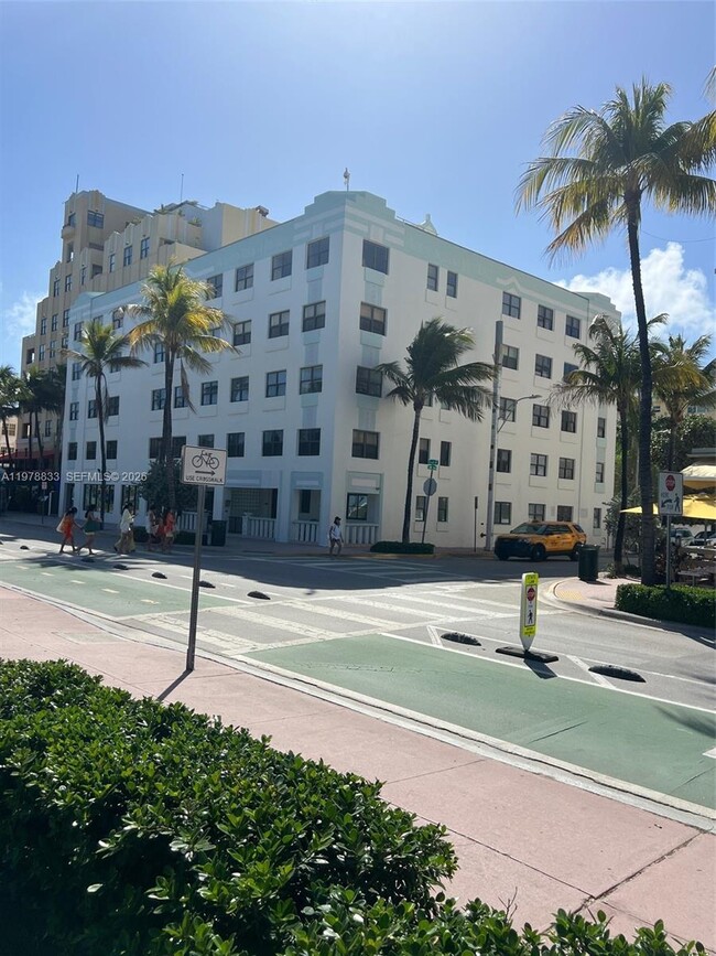Building Photo - 1390 Ocean Dr