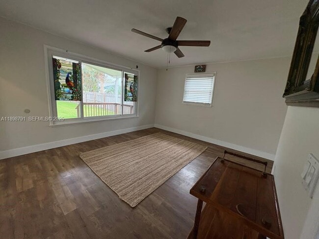 Building Photo - 830 S Beach St