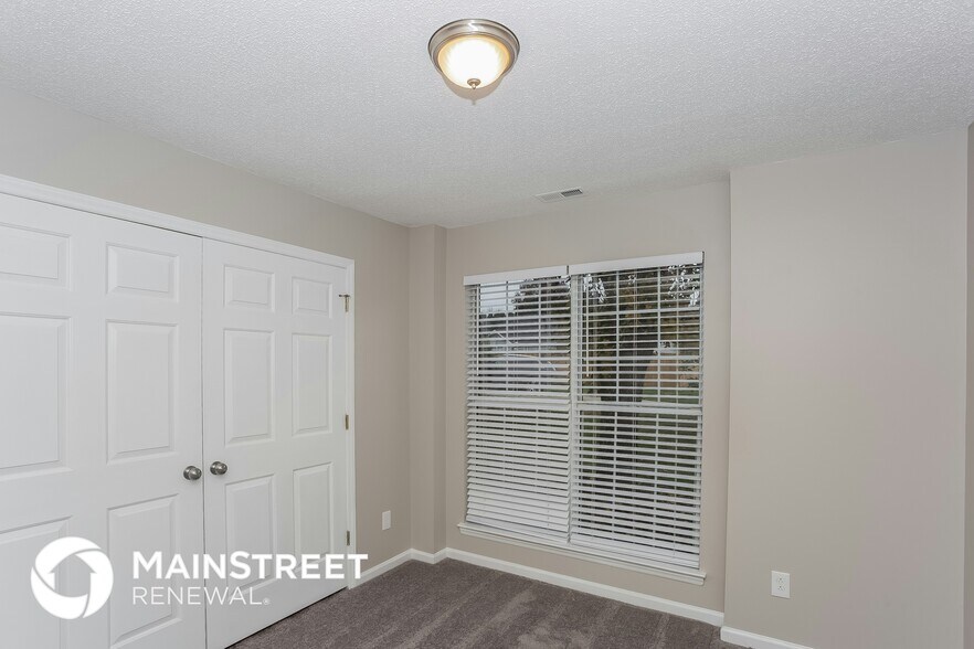 Building Photo - 6106 Brick Landing Dr