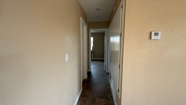 Building Photo - Three Bedroom Two Bathroom Apartment in San Bernardino!