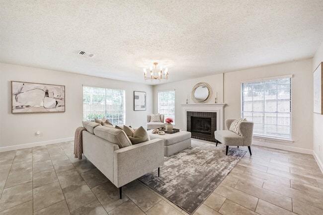 Building Photo - 2711 Weald Way Ct