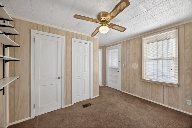 Building Photo - Spacious 3-Bedroom Corner Home with Garage & Private Courtyard