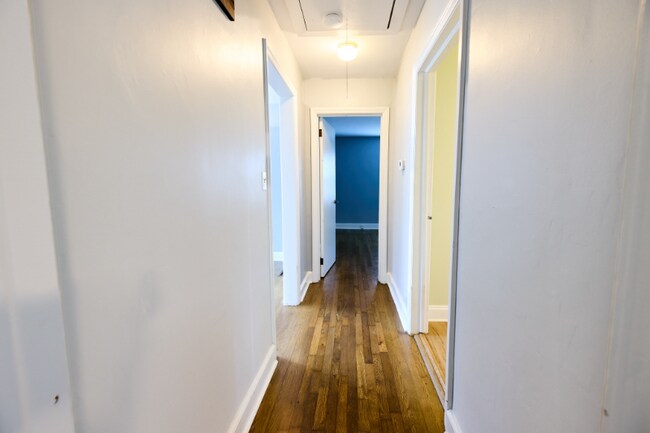 Building Photo - 4809 Lavista Rd