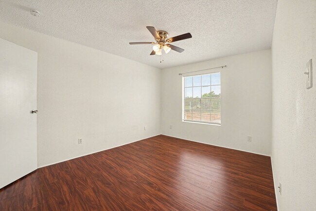 Building Photo - 12660 Ashford Point Dr