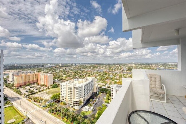 Building Photo - 1360 S Ocean Blvd