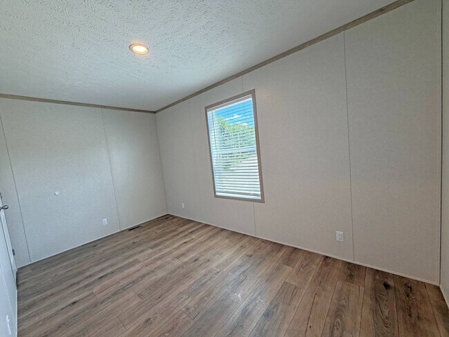 Building Photo - 781 W Walcott Rd