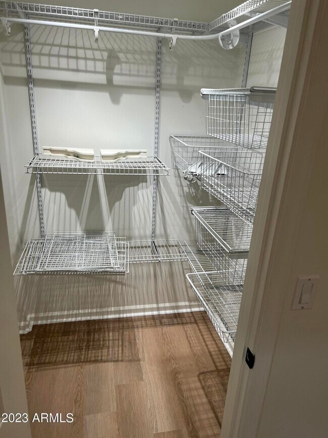 Building Photo - 4420 N 46th Pl