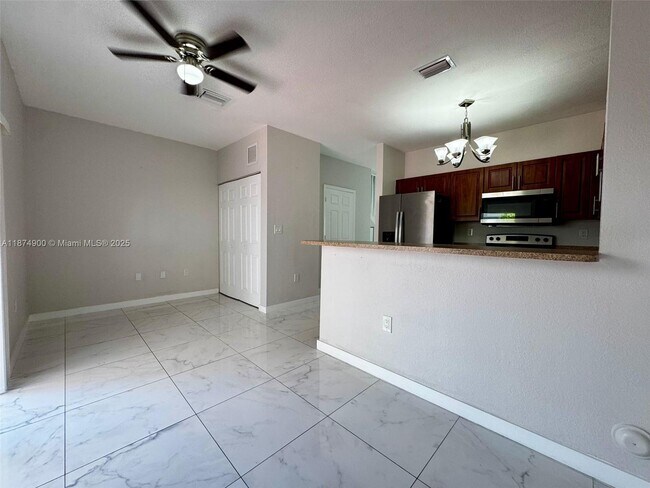 Building Photo - 10968 SW 182nd Ln