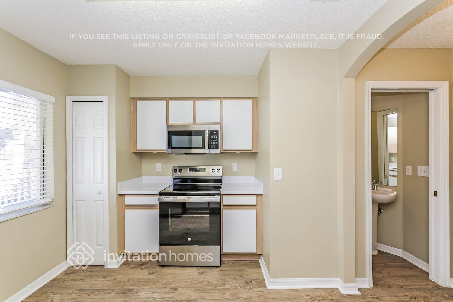 Building Photo - 27144 La Jolla Way