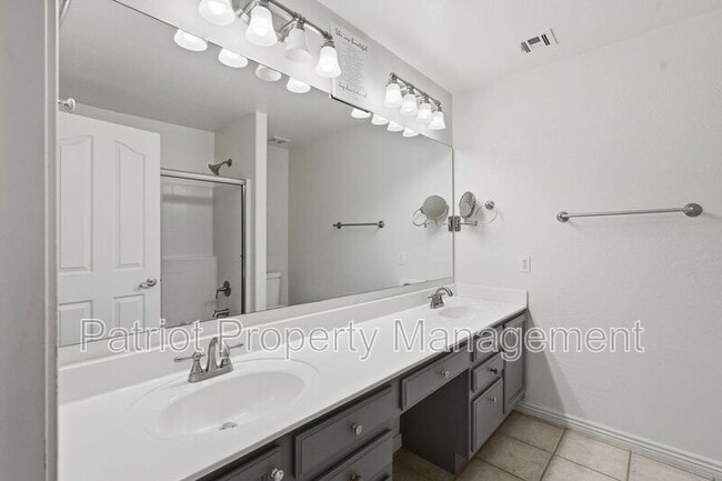 Building Photo - 1281 N McKenna Ln