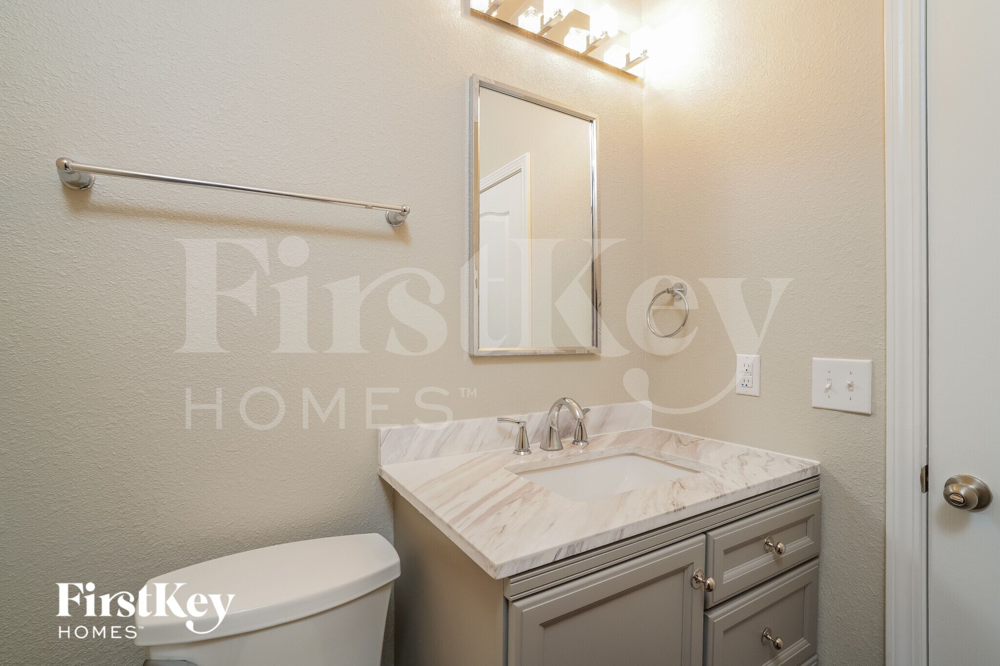 Building Photo - 1958 Rock Springs Way