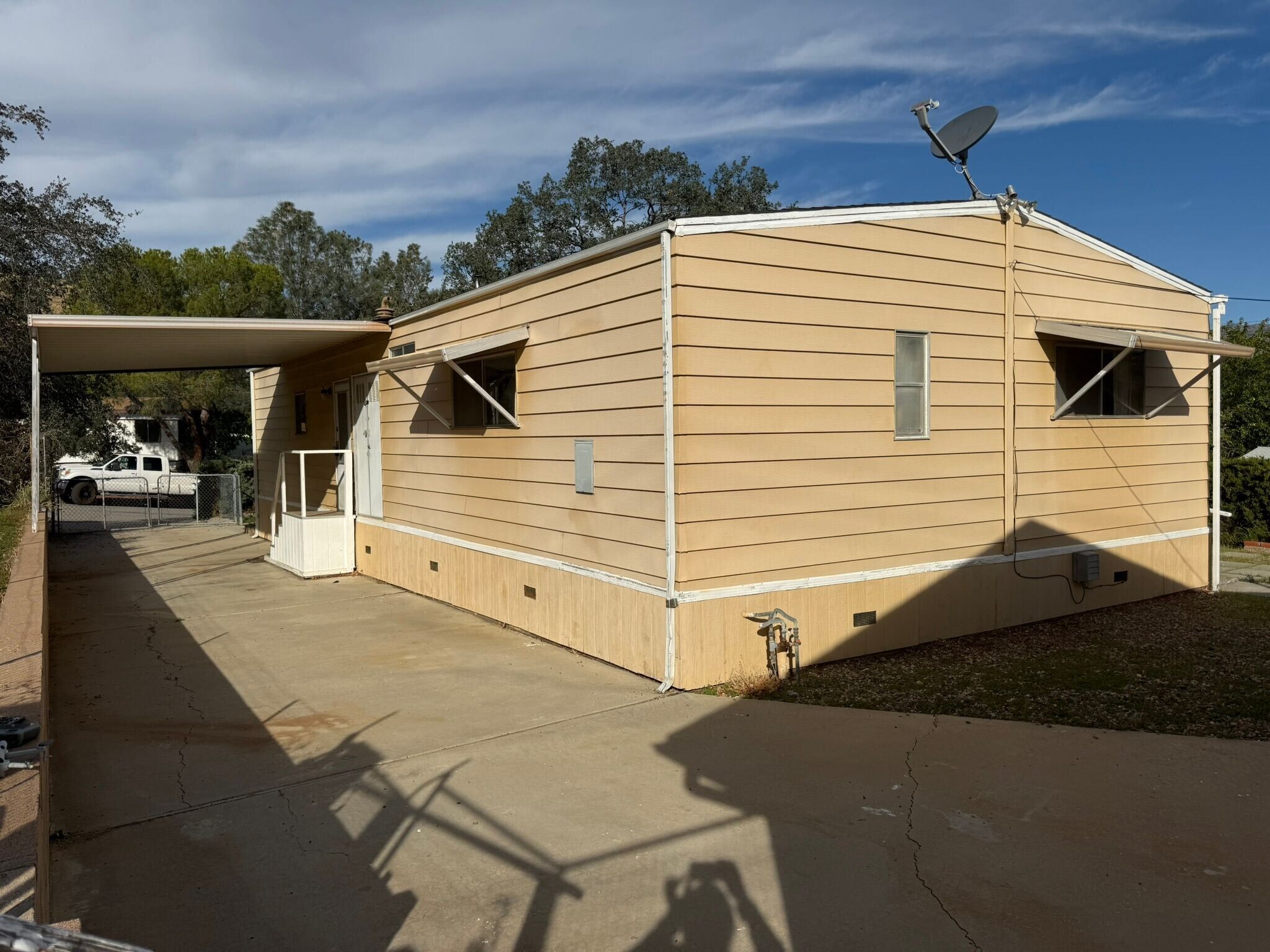 Building Photo - 101 Jones St