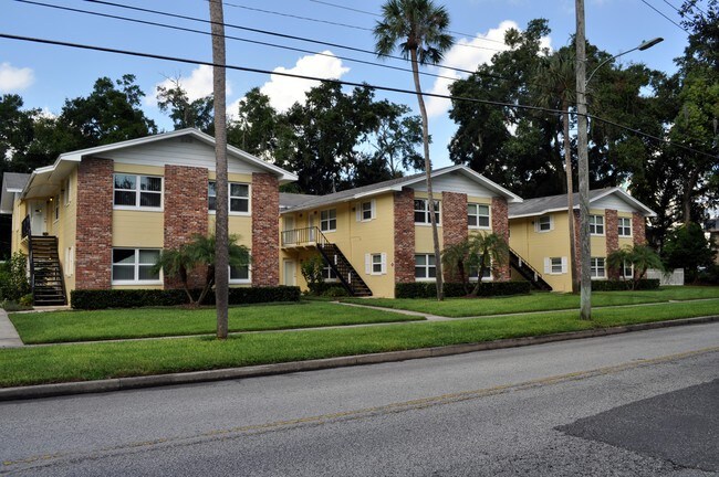 Front of Building - Delaney Park Flats