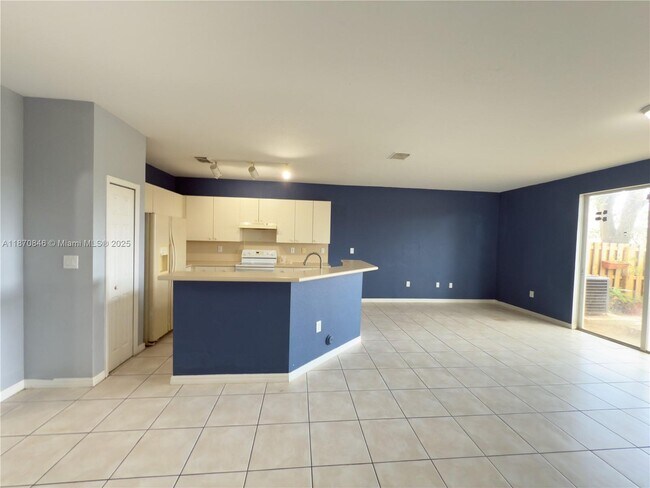 Building Photo - 16549 SW 78th Terrace