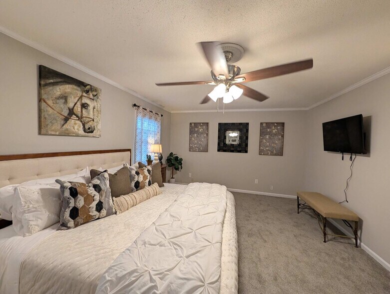 Building Photo - 986 Campbellton Dr
