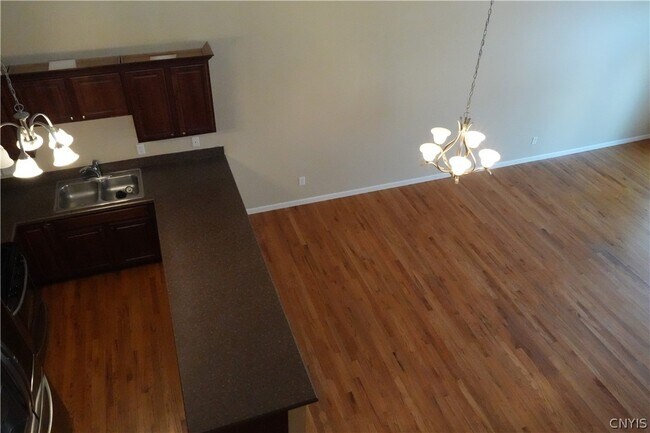 Building Photo - 5086 Minuteman Ln