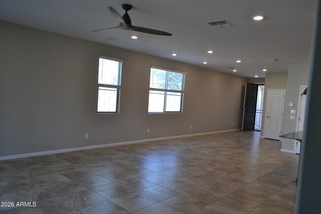 Building Photo - 11658 E Chevelon Trail