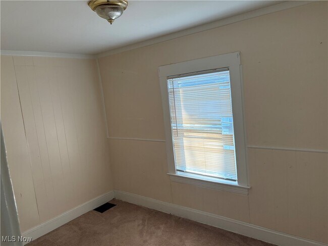 Building Photo - 3653 W 46th St