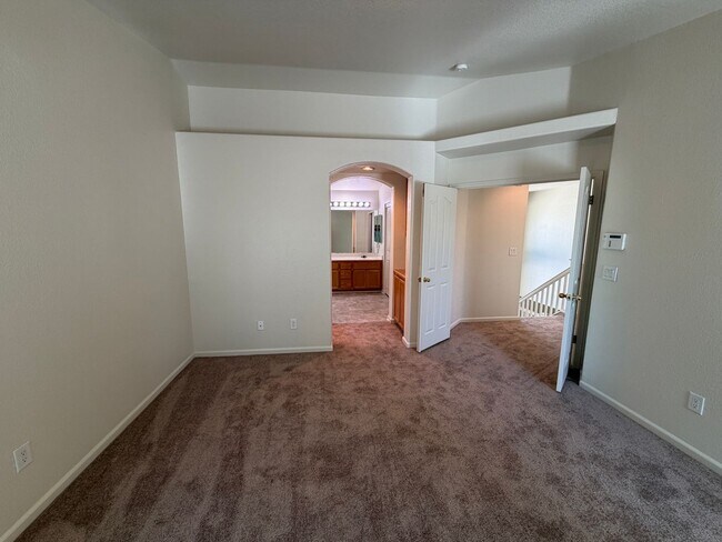 Building Photo - Large Corner Lot