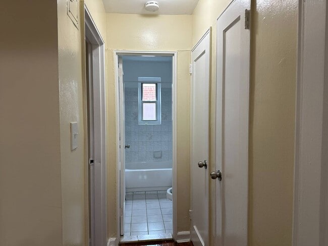 Building Photo - 194-18-194-37 37th Ave