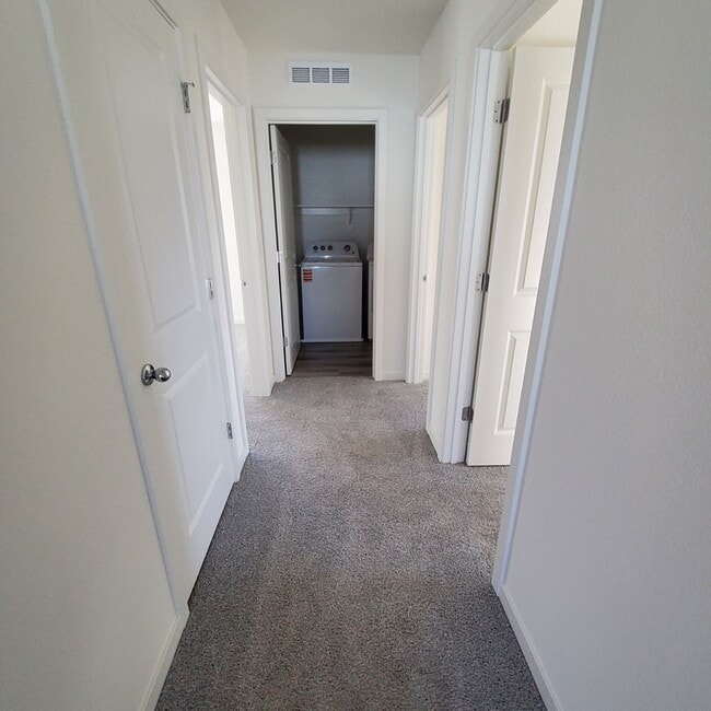 Building Photo - 2209 George Dr