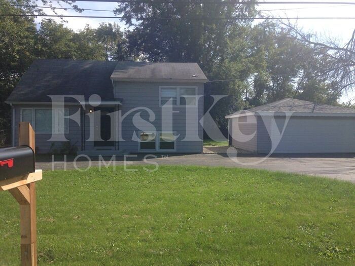 Building Photo - 12865 W Highland Ave