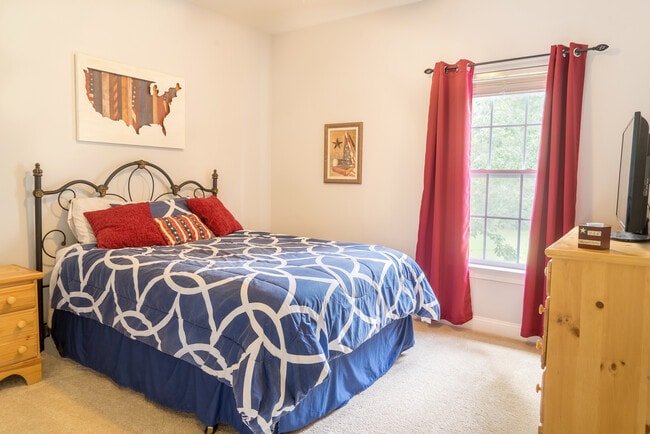 Building Photo - 5306 Mulholland Dr