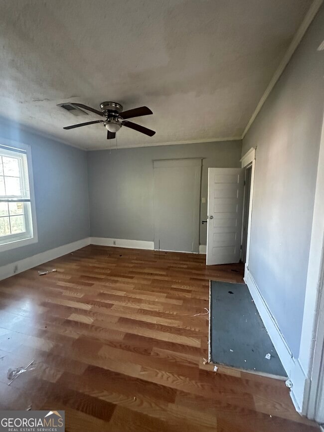 Building Photo - 1349 Holt Ave