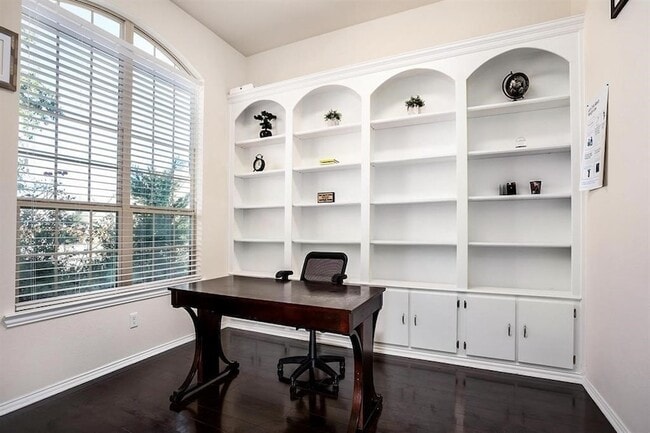 Building Photo - 10903 Kennowy Ct