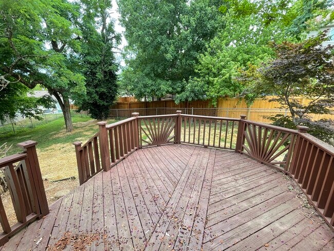 Building Photo - South Nashville off Nolensville Rd close t...