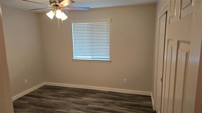 Building Photo - 7609 Buck Meadow Dr