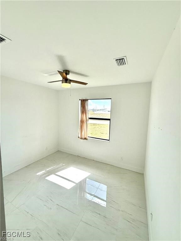 Building Photo - 23 Kismet Pkwy W
