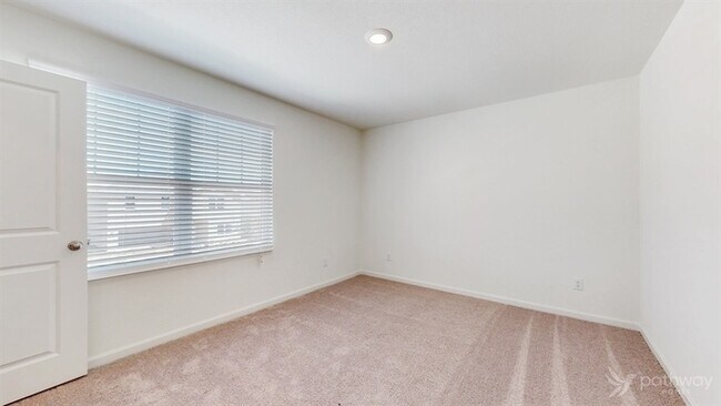 Building Photo - Move-in ready home in Fort Worth!