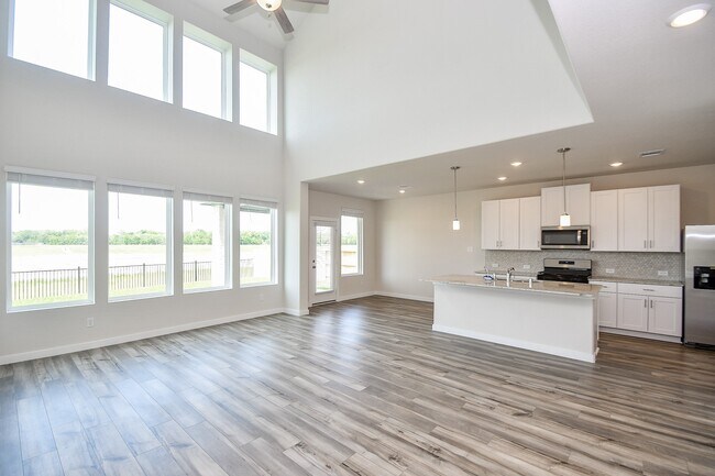 Building Photo - 5838 Wayne Wy