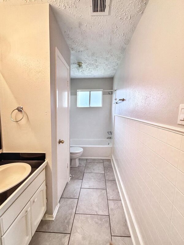 Building Photo - 7311 Postwick Ct