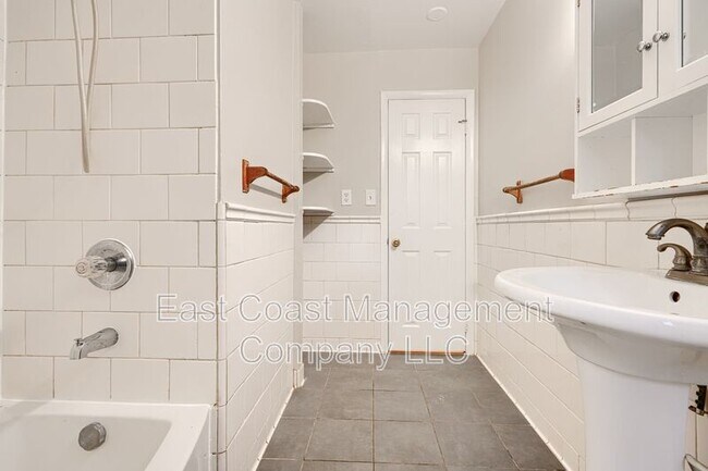 Building Photo - 7071 Pindell School Rd