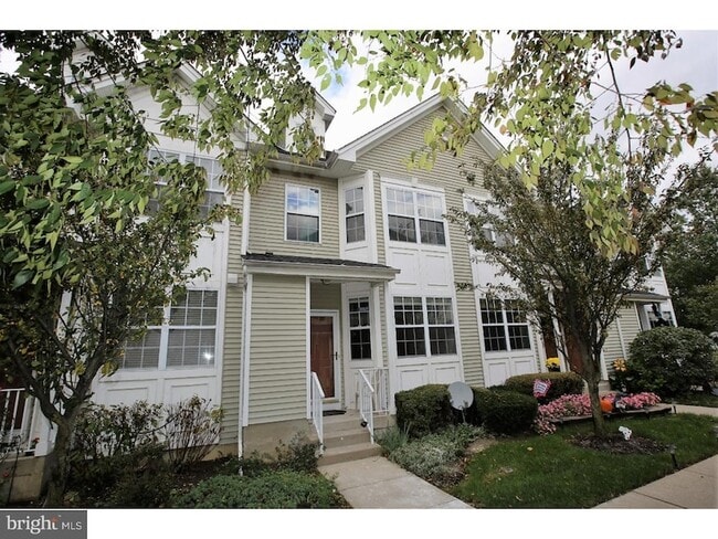 Building Photo - 1603 Blossom Cir