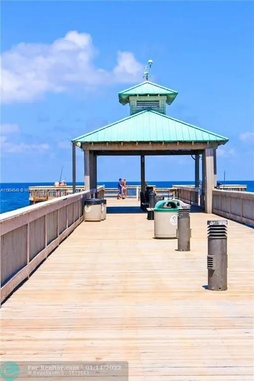 Building Photo - 4008 Berkshire A