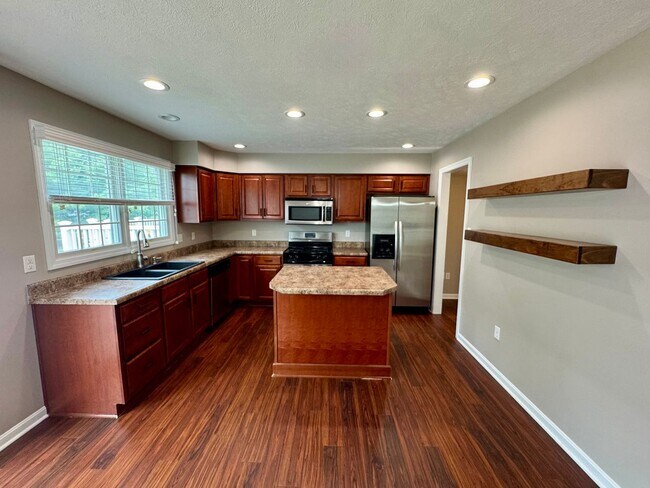 Building Photo - Move-In Ready Wexford Home Featuring Modern Updates and an Attached Two-Car