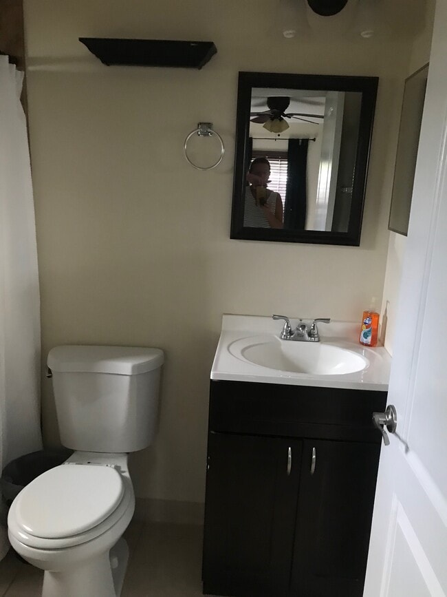 master bathroom - 1473 NE 48th St