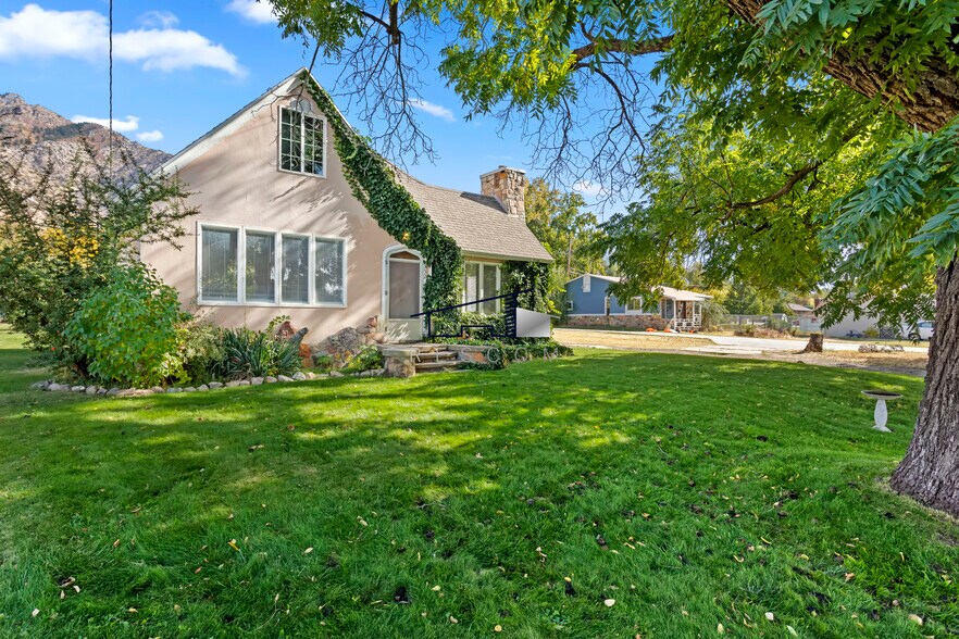 Primary Photo - 352 Harrison Blvd