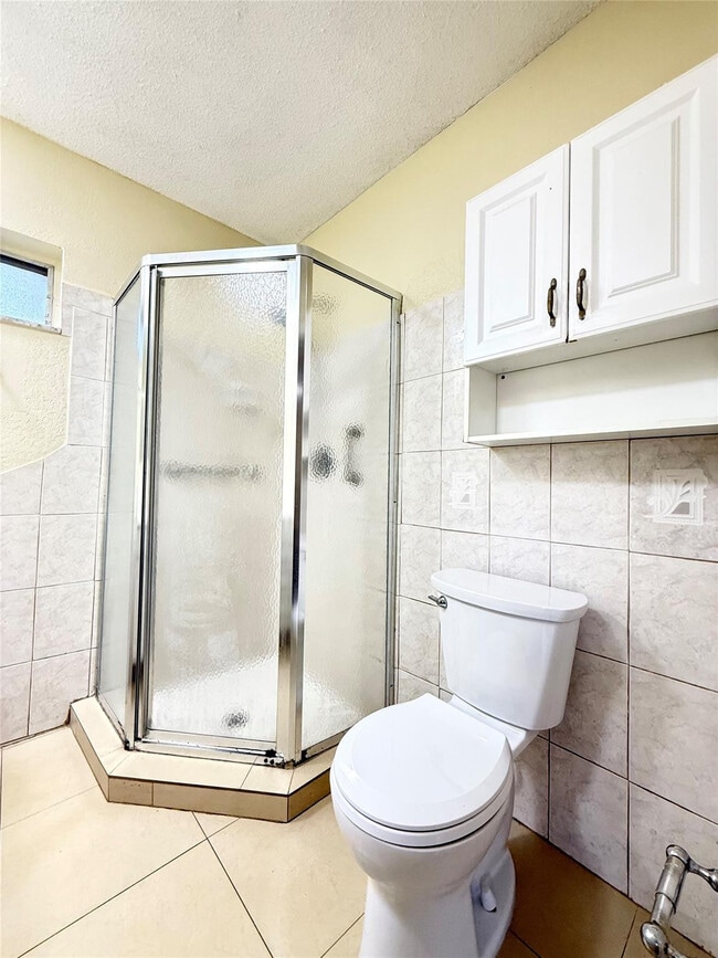 Building Photo - 4190 NW 45th St