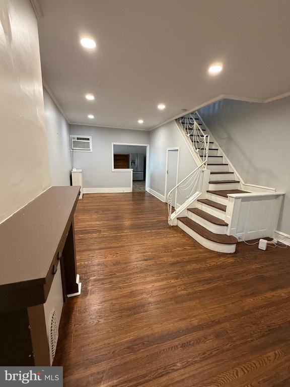 Building Photo - 3661 Jasper St