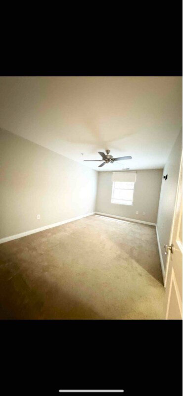 Building Photo - 350 N Meridian St