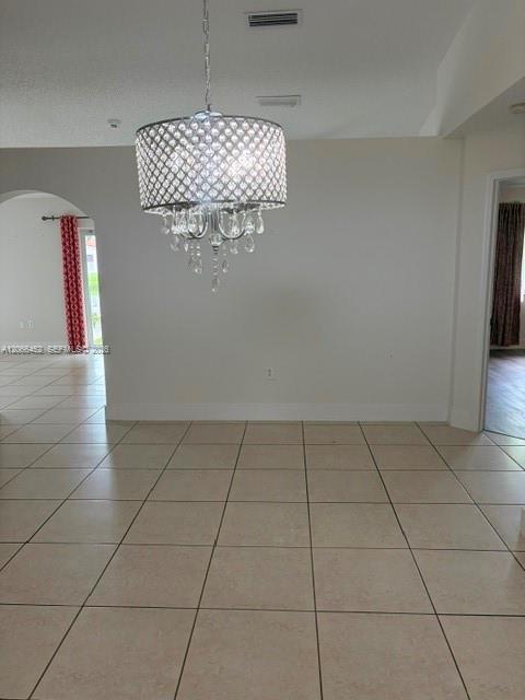 Building Photo - 16850 Crestview Ln