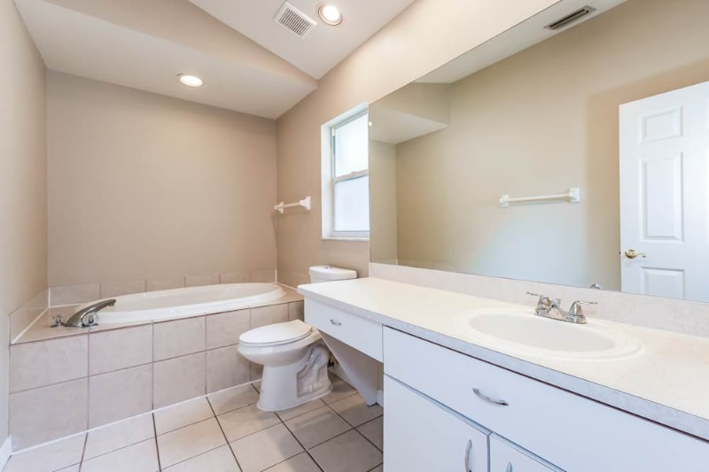 Building Photo - 10926 Brucehaven Dr