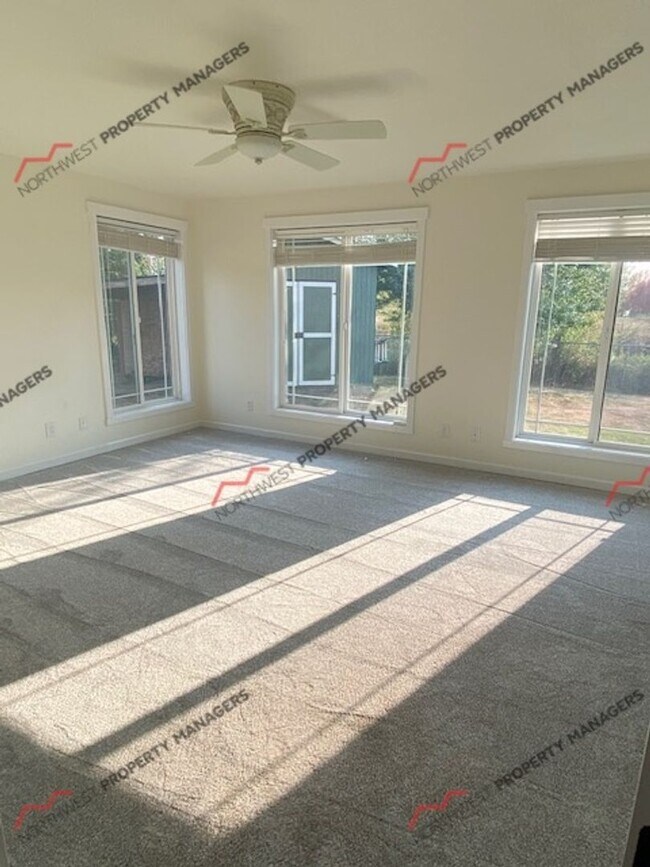 Building Photo - STATUS: *AVAILABLE* | R297 | $2600